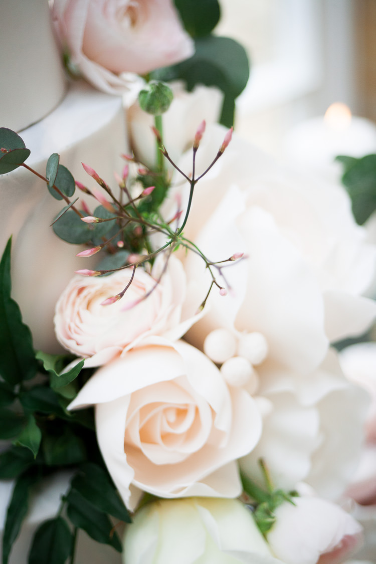 Blush Roses Flowers Ethereal Soft Fine Art Wedding Ideas http://lizbakerphotography.co.uk/