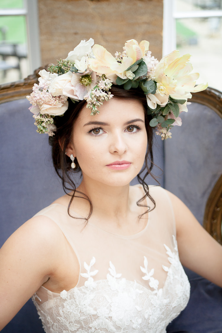 Make Up Bride Bridal Pretty Natural Ethereal Soft Fine Art Wedding Ideas http://lizbakerphotography.co.uk/