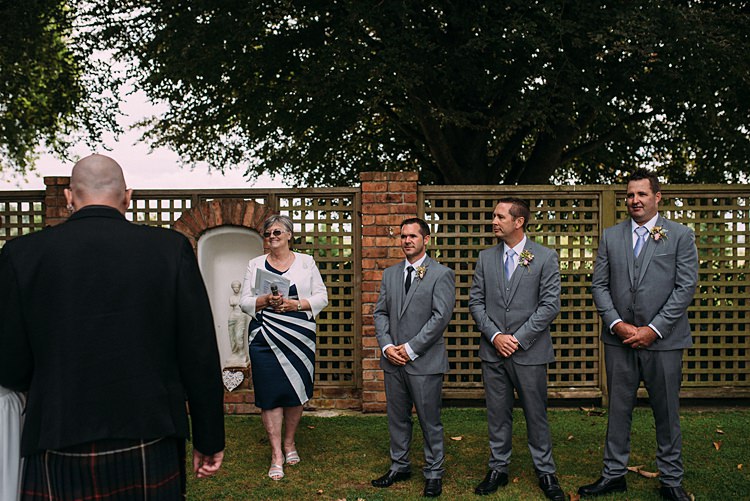 Beautiful Lilac Garden Wedding New Zealand http://www.levienphotography.com/