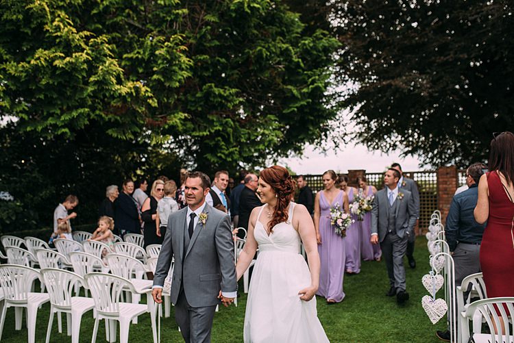 Beautiful Lilac Garden Wedding New Zealand http://www.levienphotography.com/