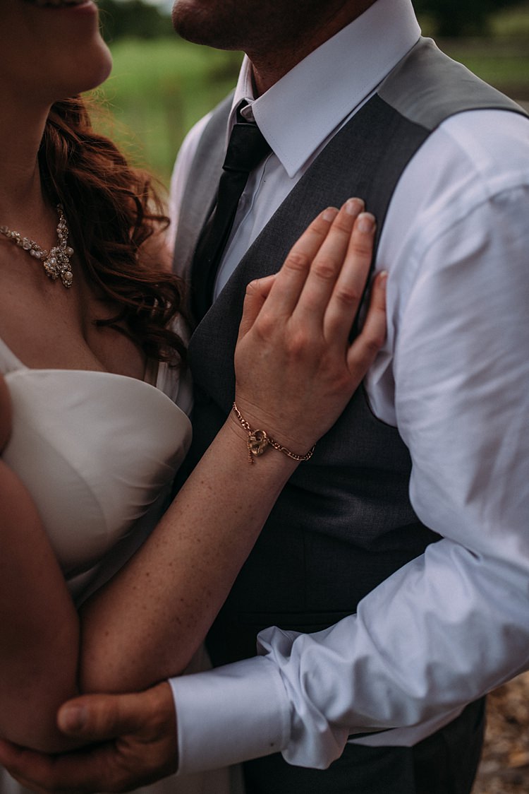 Beautiful Lilac Garden Wedding New Zealand http://www.levienphotography.com/