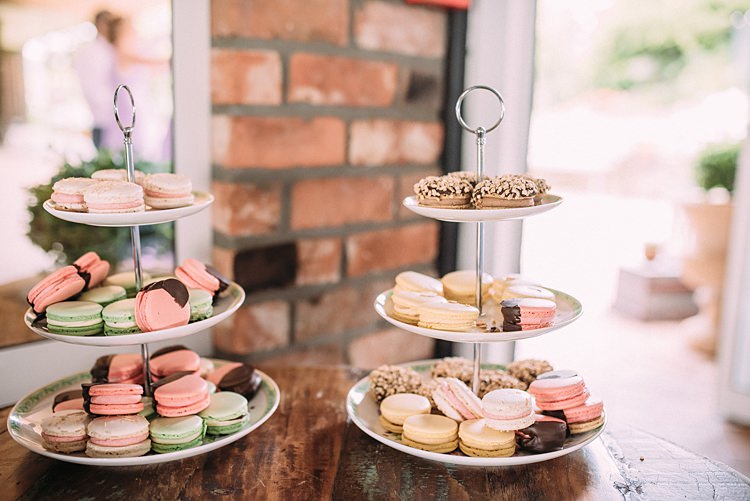 Beautiful Lilac Garden Wedding New Zealand http://www.levienphotography.com/