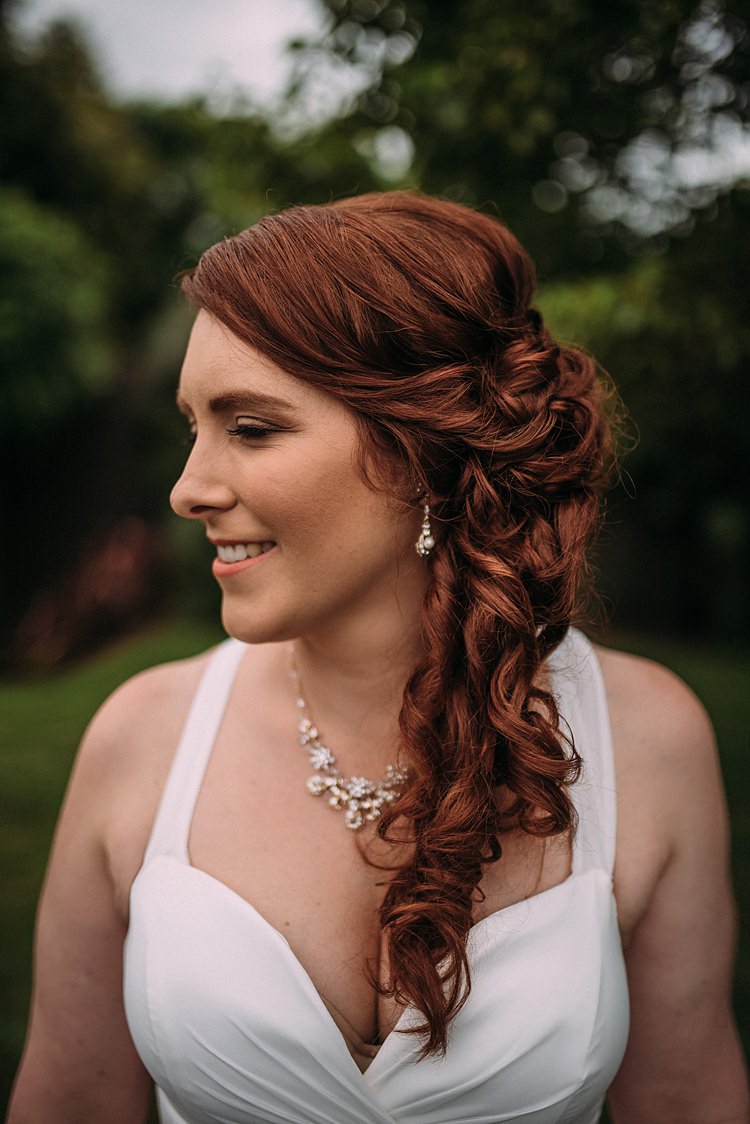 Side Hair Bride Bridal Waves Beautiful Lilac Garden Wedding New Zealand http://www.levienphotography.com/