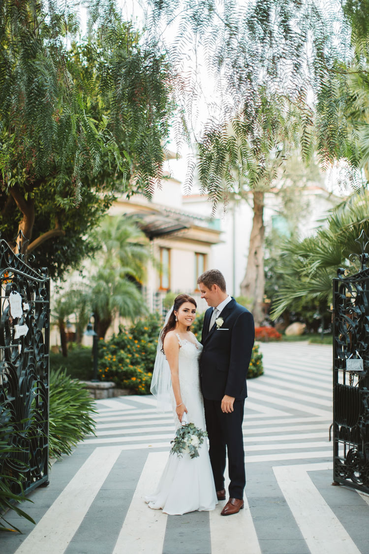 Elegant Stylish Sorrento Destination Wedding http://www.francessales.co.uk/