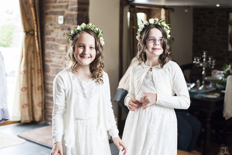 Flower Girls Crowns Chilled Country Boho White Green Wedding http://eleanorjaneweddings.co.uk/