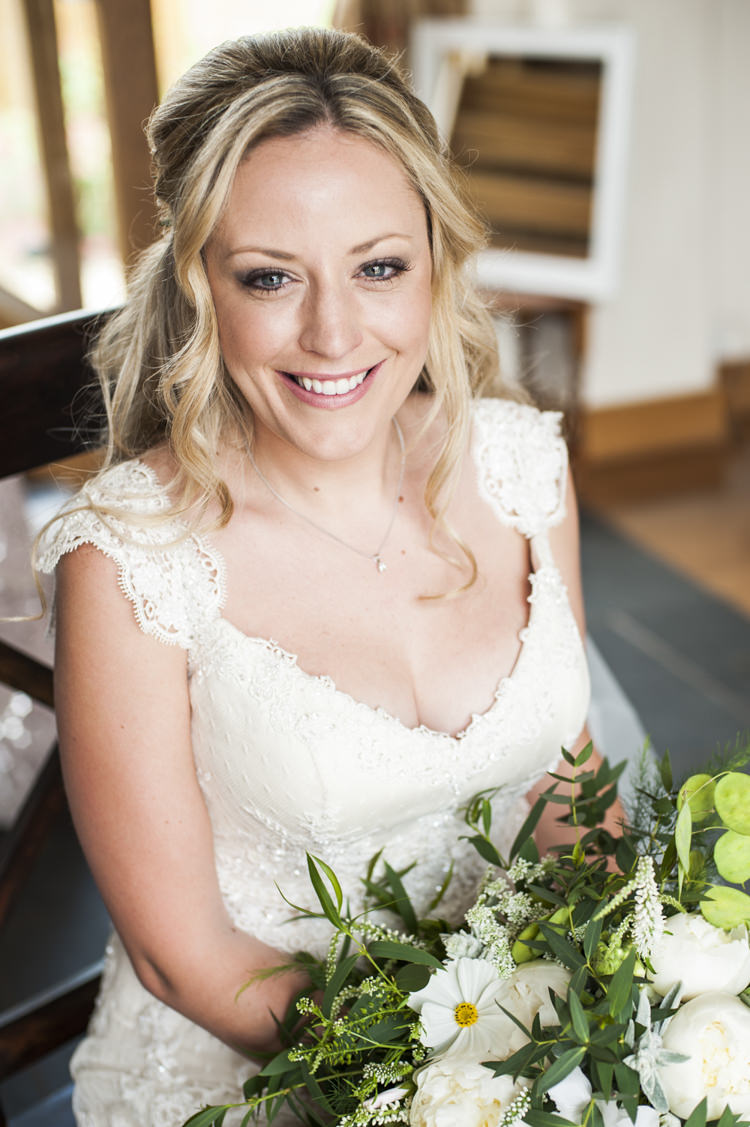 Make Up Bride Bridal Pretty Natural Chilled Country Boho White Green Wedding http://eleanorjaneweddings.co.uk/