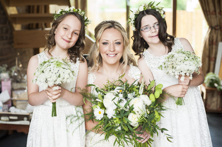 Chilled Country Boho White Green Wedding http://eleanorjaneweddings.co.uk/