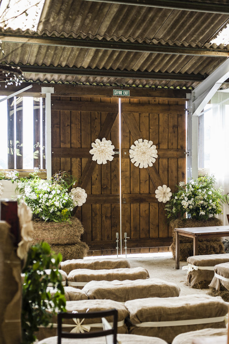 Barn Ceremony Flowers Paper Chilled Country Boho White Green Wedding http://eleanorjaneweddings.co.uk/