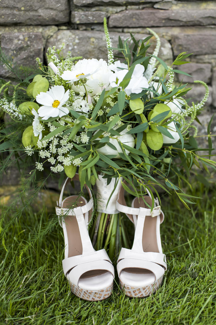 Peony Bouquet Flowers Bride Bridal Foliage Greenery Chilled Country Boho White Green Wedding http://eleanorjaneweddings.co.uk/