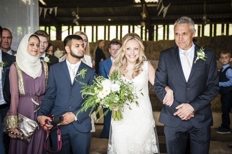 Chilled Country Boho White Green Wedding http://eleanorjaneweddings.co.uk/