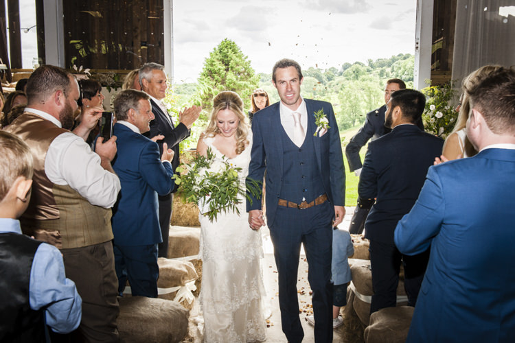 Chilled Country Boho White Green Wedding http://eleanorjaneweddings.co.uk/