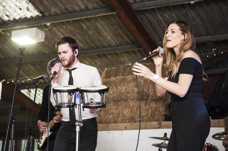 Chilled Country Boho White Green Wedding http://eleanorjaneweddings.co.uk/