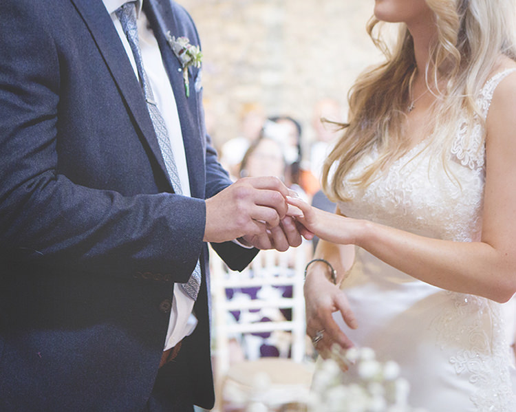 Pastel Pretty Flower Garden Style Wedding http://katrinamatthewsphotography.co.uk/
