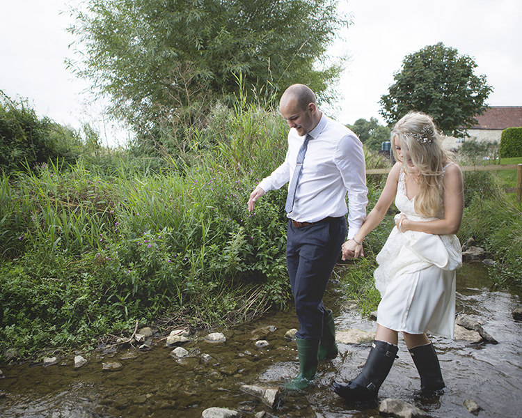Pastel Pretty Flower Garden Style Wedding http://katrinamatthewsphotography.co.uk/