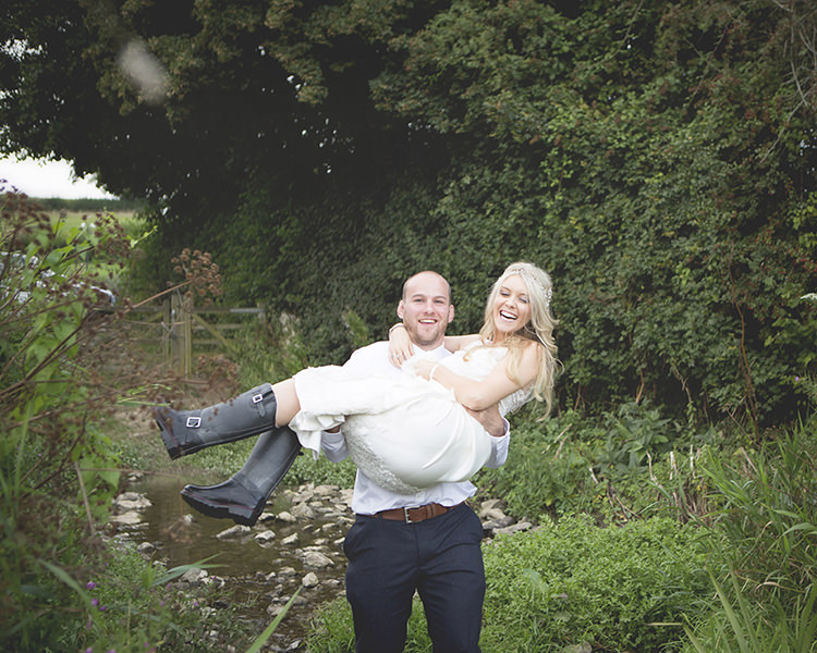 Pastel Pretty Flower Garden Style Wedding http://katrinamatthewsphotography.co.uk/