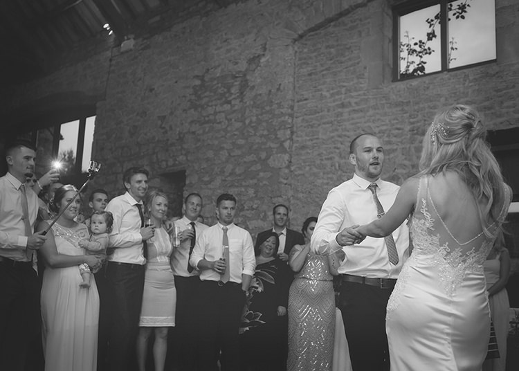 Pastel Pretty Flower Garden Style Wedding http://katrinamatthewsphotography.co.uk/