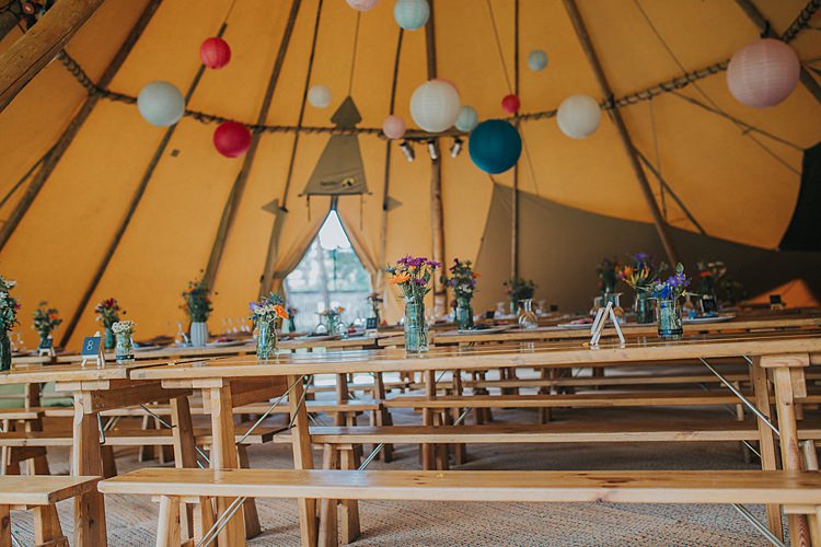 Family Friendly Summer Tipi Outdoor Wedding http://www.brookrosephotography.co.uk/