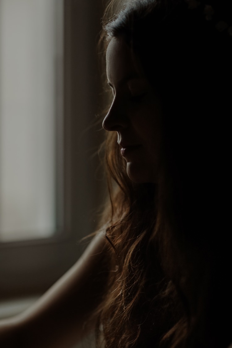 Bride Soft Makeup Soft Curls Hairstyle Breathtaking Wild Scotland Elopement http://www.theferros.com/