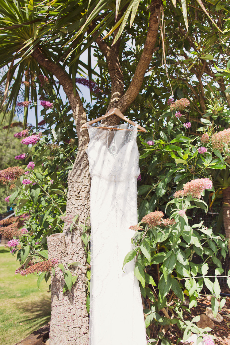 Relaxed Festival Tipi Wedding http://www.cottoncandyweddings.co.uk/