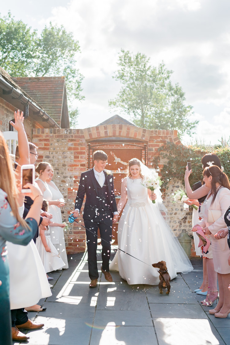 Confetti Throw Modern Rustic Ivory Barn Wedding http://vickylamburn.com/