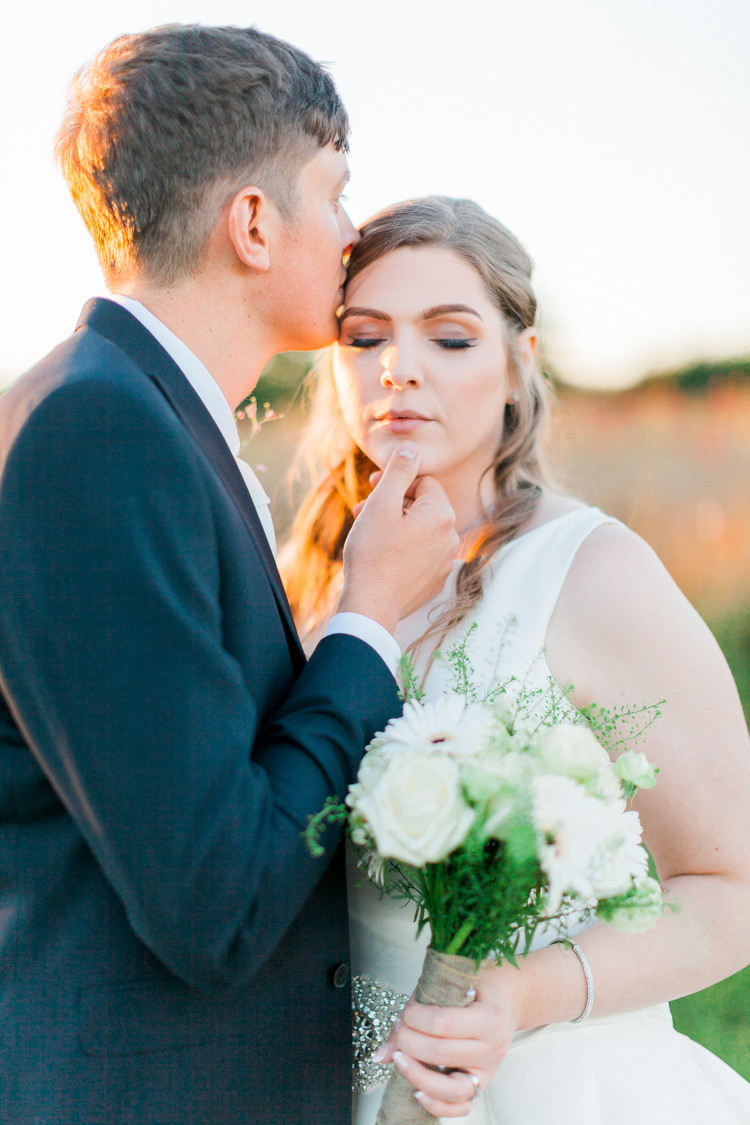 Modern Rustic Ivory Barn Wedding http://vickylamburn.com/