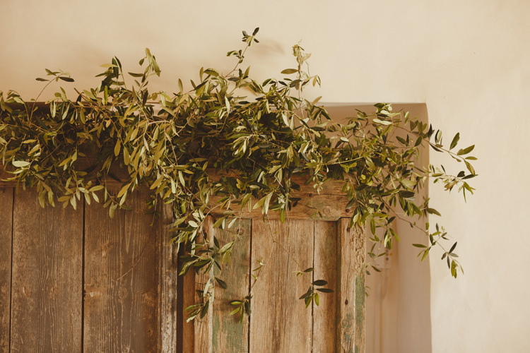 Greenery Flowers Door Way Beautifully Intimate Open Air Wedding Umbria http://www.edpeers.com/