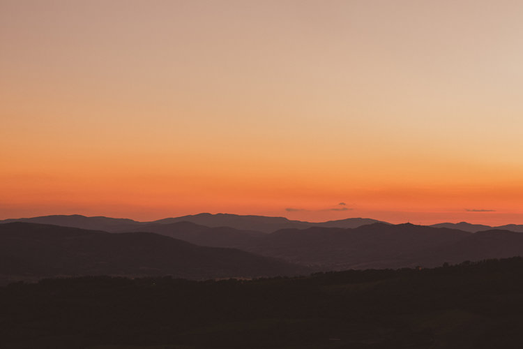 Beautifully Intimate Open Air Wedding Umbria http://www.edpeers.com/
