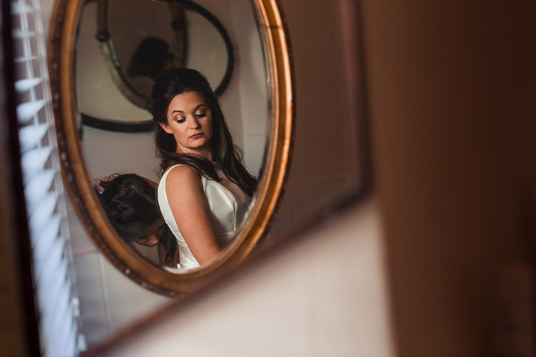 Stylish Winter Glamour Wedding http://lunaweddings.co.uk/