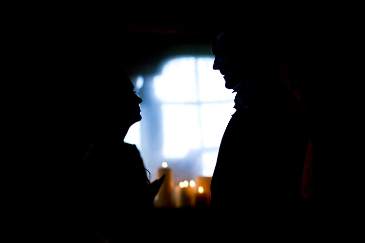 Stylish Winter Glamour Wedding http://lunaweddings.co.uk/