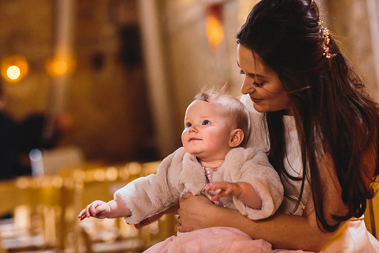 Stylish Winter Glamour Wedding http://lunaweddings.co.uk/
