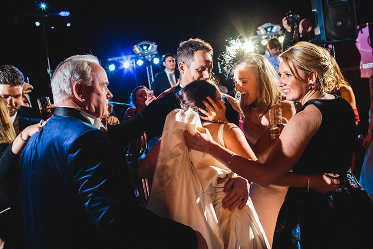 Stylish Winter Glamour Wedding http://lunaweddings.co.uk/