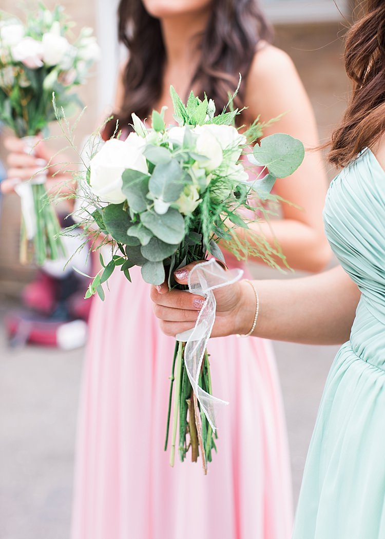 Romantic Soft Pastels Barn Wedding http://www.sungblue.com/