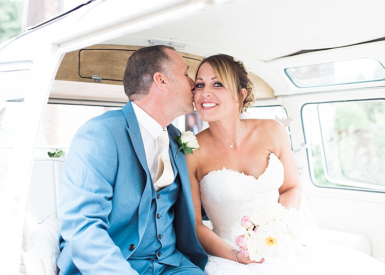 Romantic Soft Pastels Barn Wedding http://www.sungblue.com/
