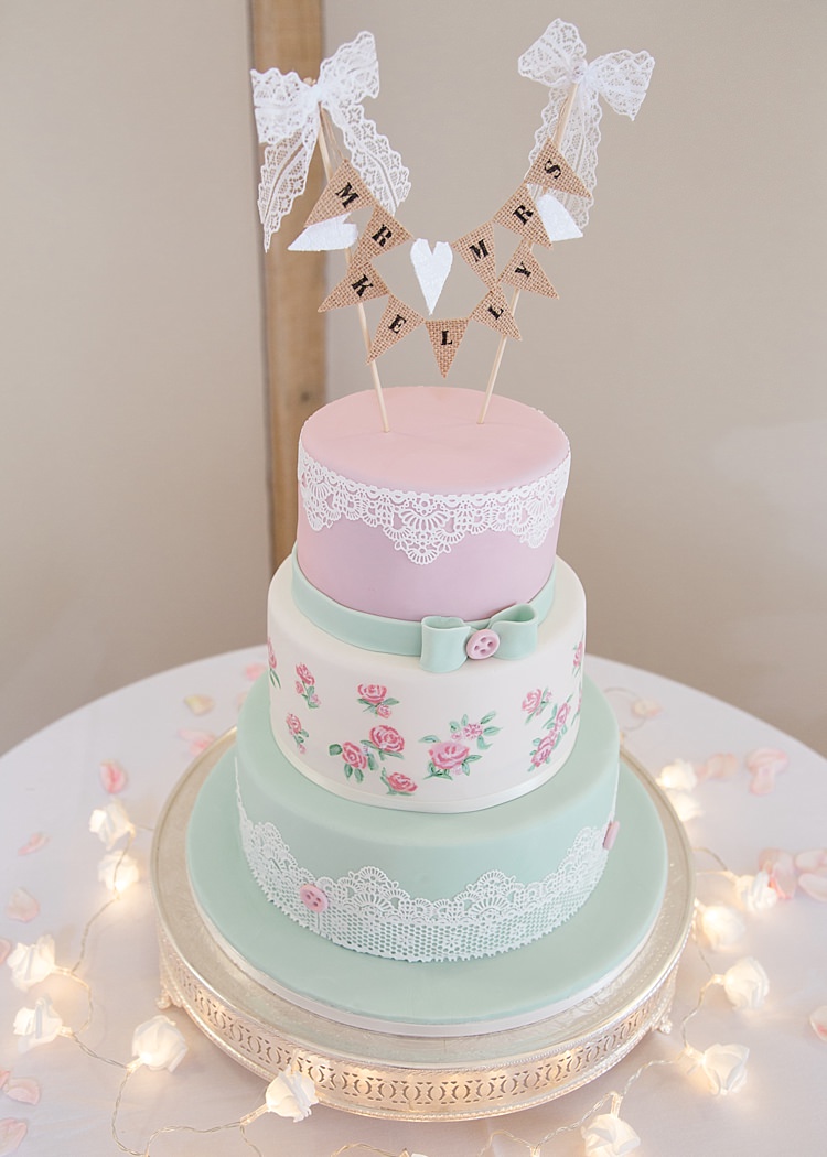 Romantic Soft Pastels Barn Wedding http://www.sungblue.com/