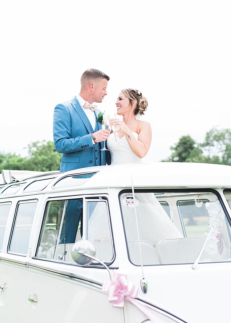 Romantic Soft Pastels Barn Wedding http://www.sungblue.com/