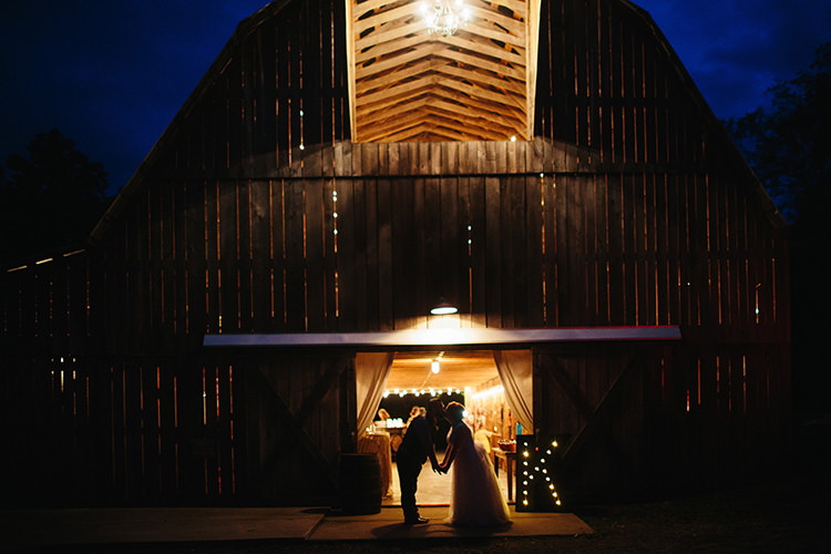 Reception Light-Up K Sign Bride Groom Silhouette Kiss Barn Creative Quirky Rustic Barn Wedding Tennessee http://www.alexbeephoto.com/