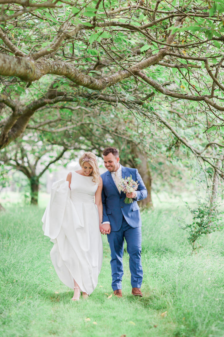 Beautifully Romantic Eclectic Tipi Wedding http://www.jobradbury.co.uk/