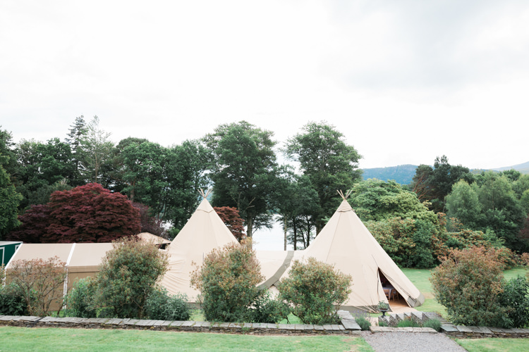 Beautifully Romantic Eclectic Tipi Wedding http://www.jobradbury.co.uk/