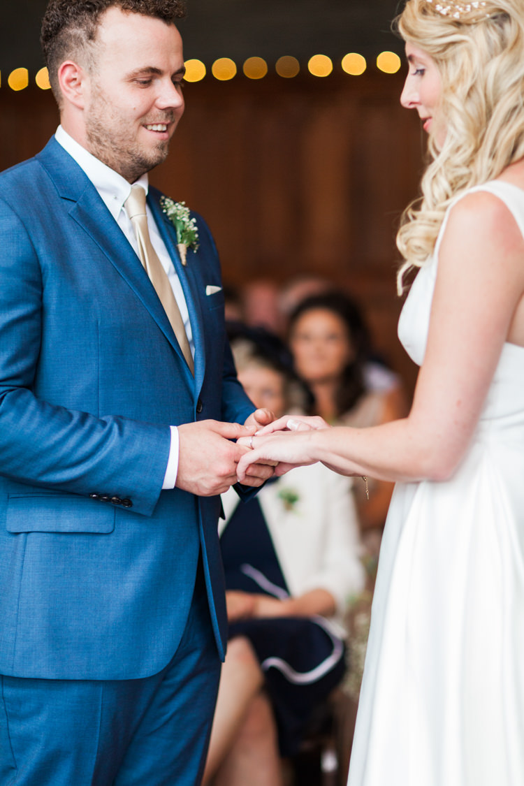 Beautifully Romantic Eclectic Tipi Wedding http://www.jobradbury.co.uk/