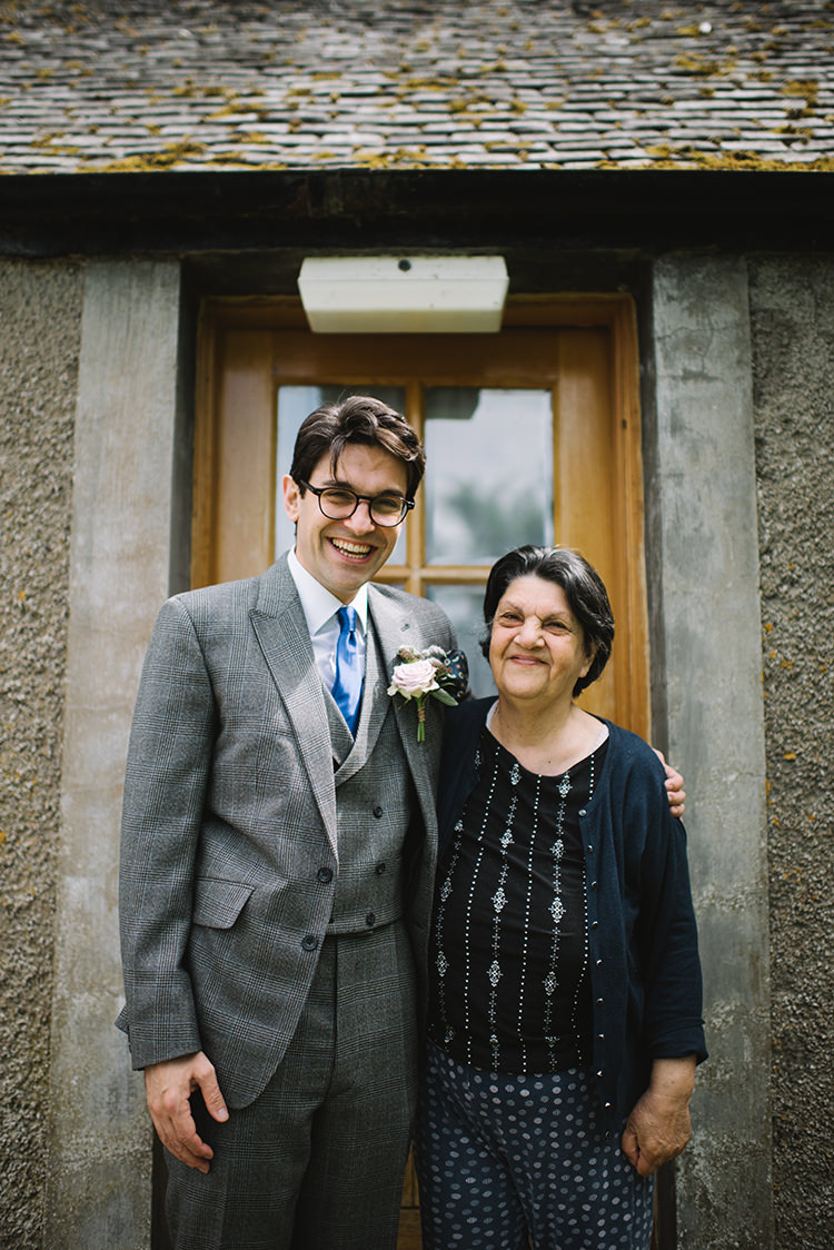 Scenic Outdoor Loch Lomond Wedding http://www.lisadevinephotography.co.uk/