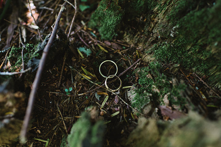 Scenic Outdoor Loch Lomond Wedding http://www.lisadevinephotography.co.uk/