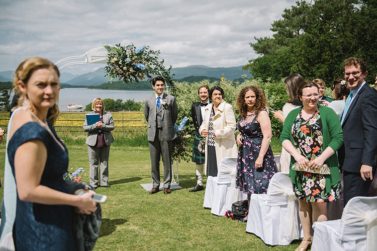 Scenic Outdoor Loch Lomond Wedding http://www.lisadevinephotography.co.uk/