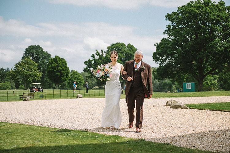 Scenic Outdoor Loch Lomond Wedding http://www.lisadevinephotography.co.uk/
