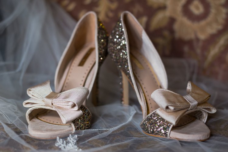 Pretty Quirky Pastel Wedding http://www.happilyevercaptured.com/
