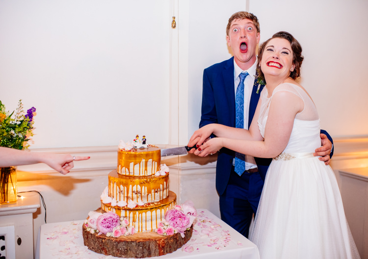 Quirky Vintage Fun Loving Hall Wedding http://www.karolinasimankowicz.com/