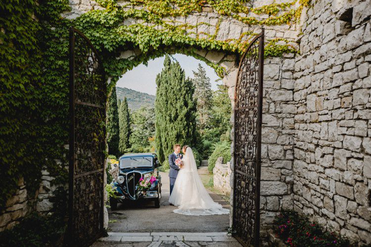 Car Transport Gates Romantic Vibrant Pink Wedding Trieste http://www.emotionttl.com/en/home/