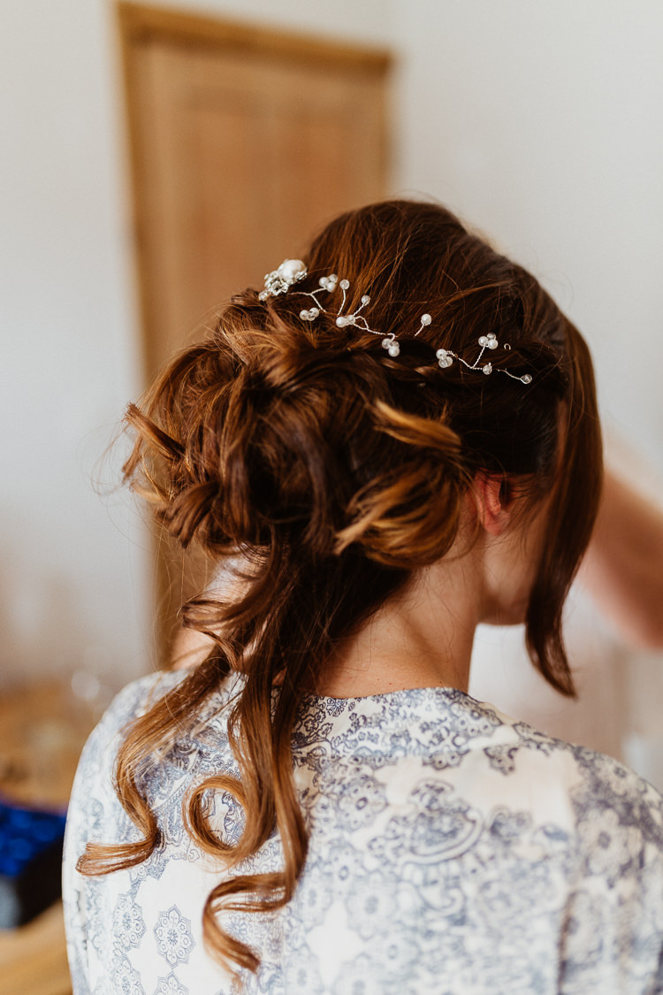 Hair Bride Bridal Style Vine Beautifully Relaxed Outdoorsy Barn Wedding http://www.caitlinandjones.co.uk/