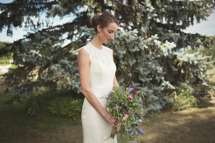 Casual Country Farm Wedding Ontario https://tiedphotography.com/