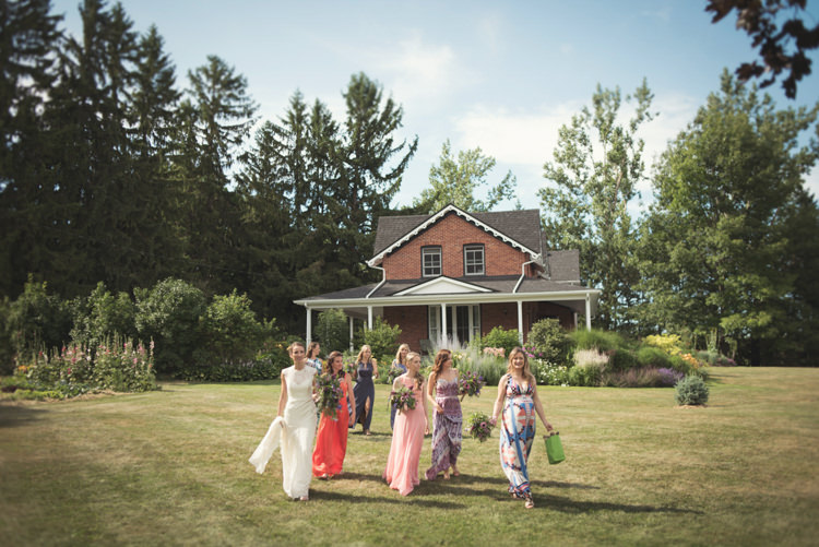 Casual Country Farm Wedding Ontario https://tiedphotography.com/