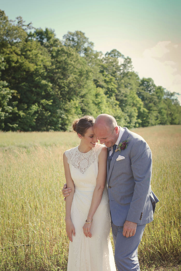 Casual Country Farm Wedding Ontario https://tiedphotography.com/